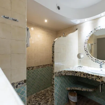 Dolce Notte Hotel Saint-Florent (Corsica)