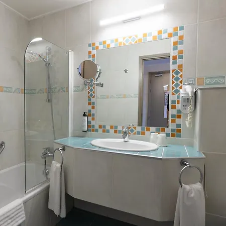 Dolce Notte 4* サン・フロラン